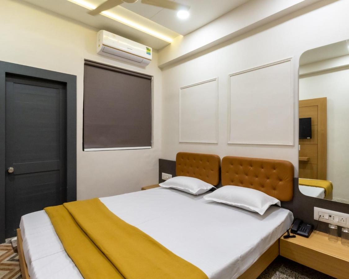 Prince Residency Club House Jamnagar Exterior photo